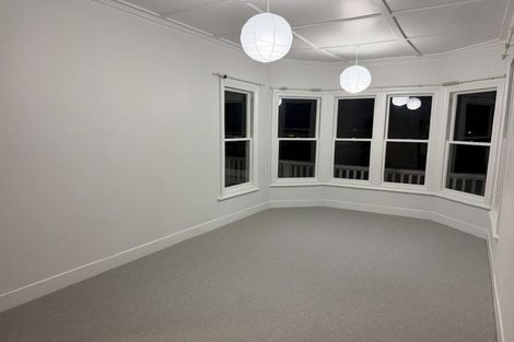 Photo of property in 21 Cambridge Terrace, Devonport, Auckland, 0624