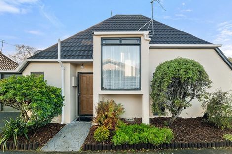 Photo of property in 2/50 Crofton Road, Harewood, Christchurch, 8051