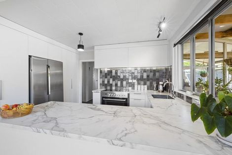 Photo of property in 31 Hutchins Street, Waitara, 4320