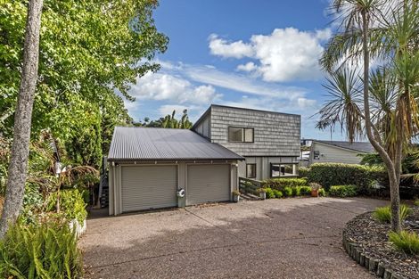 Photo of property in 19 Tiri View Place, Waiake, Auckland, 0630