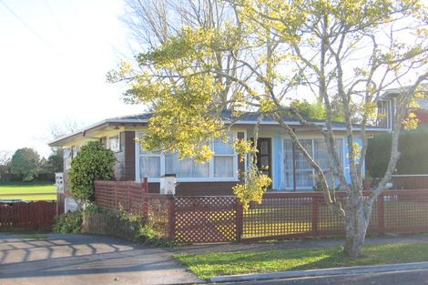 Photo of property in 15 Paulette Place, Queenwood, Hamilton, 3210