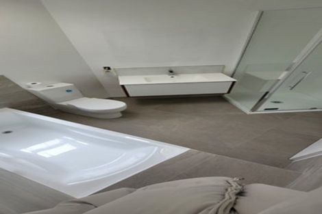 Photo of property in 2/6 Arirang Rise, Pinehill, Auckland, 0632