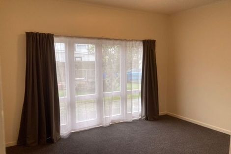 Photo of property in 7-8/26 Main Road, Titahi Bay, Porirua, 5022