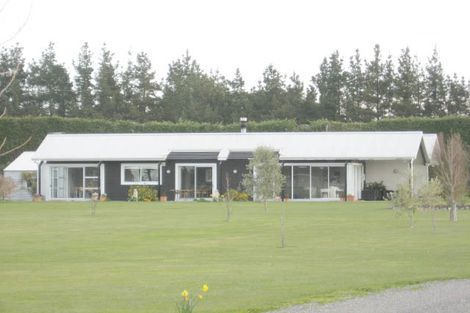 Photo of property in 74-76 Jellicoe Street, Greytown, 5712