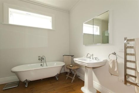 Photo of property in 17 Owens Road, Devonport, Auckland, 0624