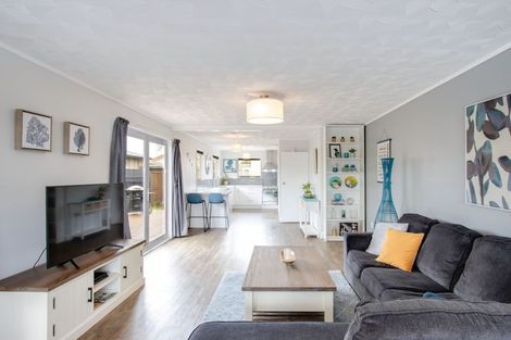 Photo of property in 109 Auckland Road, Greenmeadows, Napier, 4112