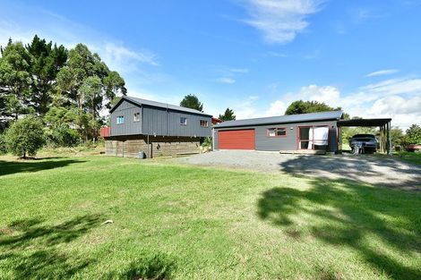Photo of property in 129 Mcleod Road, South Head, Helensville, 0874