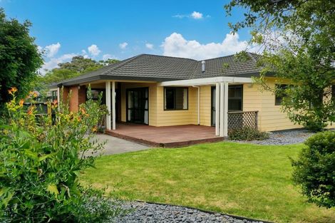 Photo of property in 7 Edgewater Grove, Whakatane, 3120