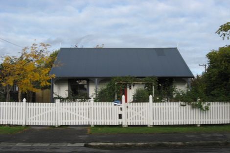 Photo of property in 33 Vagues Road, Northcote, Christchurch, 8052
