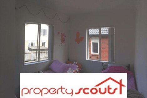 Photo of property in 5 Charta Place, Sunnyvale, Auckland, 0612