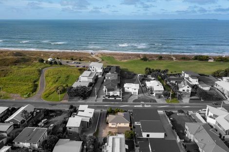 Photo of property in 1018a Papamoa Beach Road, Papamoa Beach, Papamoa, 3118