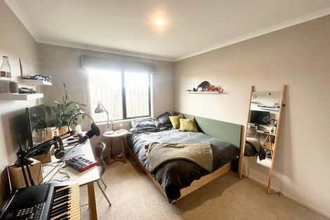 Photo of property in 15 Rainey Crescent, Papamoa Beach, Papamoa, 3118