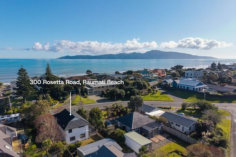 Photo of property in 300 Rosetta Road, Raumati Beach, Paraparaumu, 5032