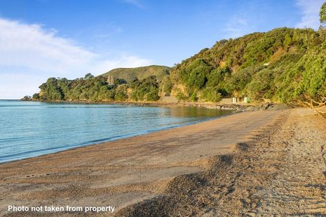 Photo of property in 23 Ferndale Drive, Kawakawa Bay, Papakura, 2585