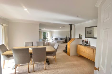 Photo of property in 1 Tuakura Way, The Gardens, Auckland, 2105