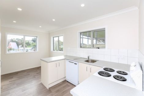 Photo of property in 7 Ross Place, Blagdon, New Plymouth, 4310