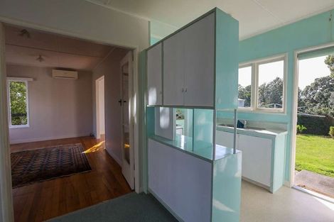 Photo of property in 10 Tainui Street, Welbourn, New Plymouth, 4312