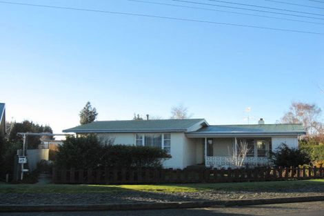 Photo of property in 49 Park Street, Winton, 9720