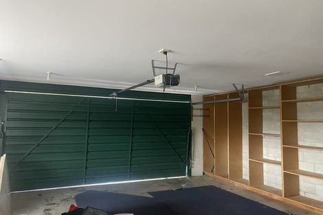 Photo of property in 1/8 Dee Place, Torbay, Auckland, 0630