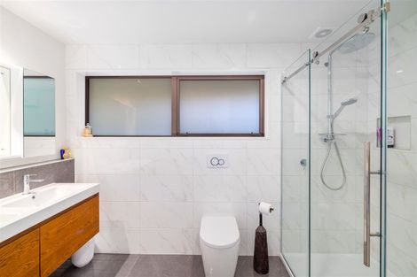 Photo of property in 237 Fifield Terrace, Opawa, Christchurch, 8023