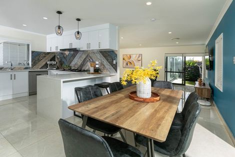 Photo of property in 469a Swanson Road, Ranui, Auckland, 0612