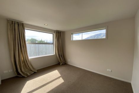 Photo of property in 26 Harrys Close, Arthurs Point, Queenstown, 9371