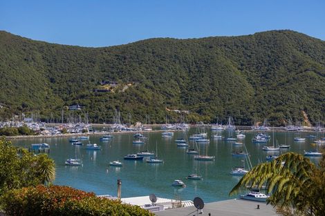 Photo of property in 362a Waikawa Road, Waikawa, Picton, 7220