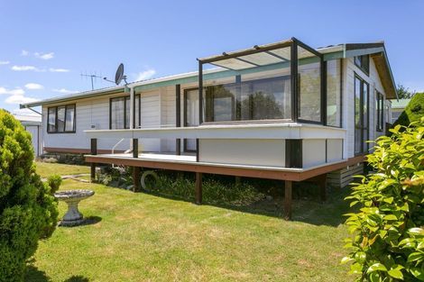 Photo of property in 14 Tobin Place, Richmond Heights, Taupo, 3330