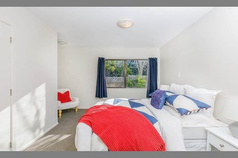 Photo of property in 3 Farr Road, West Harbour, Auckland, 0618