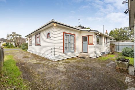 Photo of property in 54 Miro Street, Takaro, Palmerston North, 4410