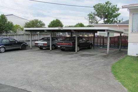 Photo of property in 16 Saint Leonards Road, Kelston, Auckland, 0602