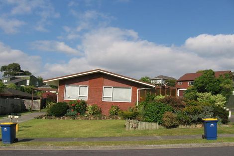 Photo of property in 10 King Richard Place, Browns Bay, Auckland, 0630