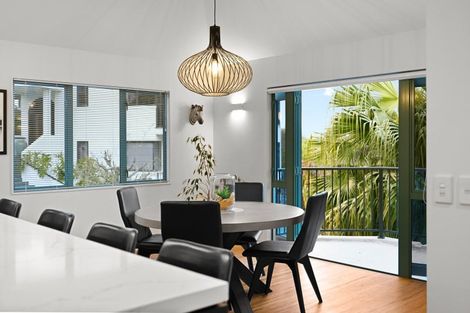 Photo of property in 2 Minchin Crescent, St Andrews, Hamilton, 3200