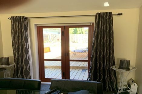 Photo of property in 11 Ali Place, Ranui, Auckland, 0612