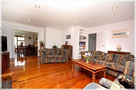 Photo of property in 214 Kawiu Road, Levin, 5510