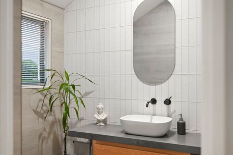 Photo of property in 2 Minchin Crescent, St Andrews, Hamilton, 3200