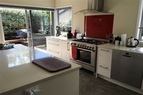 Photo of property in 25d Saltburn Road, Milford, Auckland, 0620