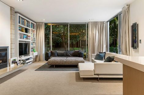 Photo of property in 9 Middle Street, Freemans Bay, Auckland, 1011