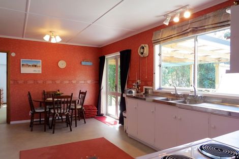 Photo of property in 2020 Rings Road, Coromandel, 3506