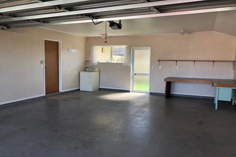 Photo of property in 9 Hilton Road, St Andrews, Hamilton, 3200