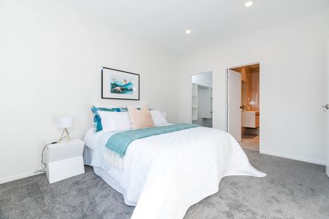 Photo of property in 27 Sunshine Boulevard, Sunnyvale, Auckland, 0612