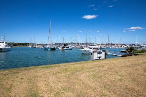 Photo of property in 16 Finch Street, One Tree Point, 0118