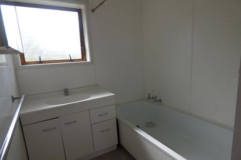 Photo of property in 2/5 Abelia Place, Papatoetoe, Auckland, 2025