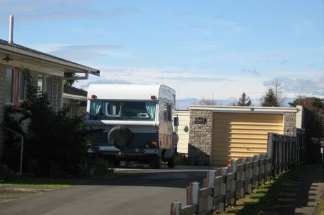 Photo of property in 8a Dovedale Place, Dinsdale, Hamilton, 3204