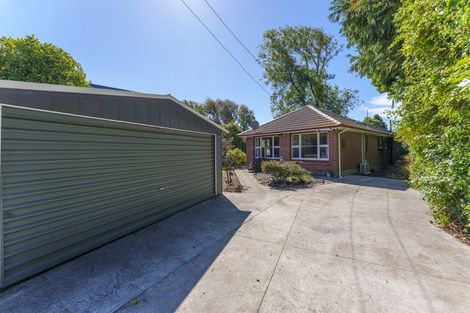 Photo of property in 85 Avonhead Road, Avonhead, Christchurch, 8042