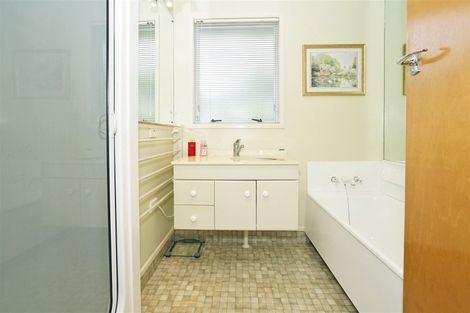 Photo of property in 54 Pohutukawa Drive, Pukete, Hamilton, 3200