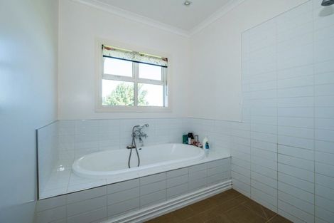 Photo of property in 61 Hekeao Road, Surrey Hills, Ashburton, 7778