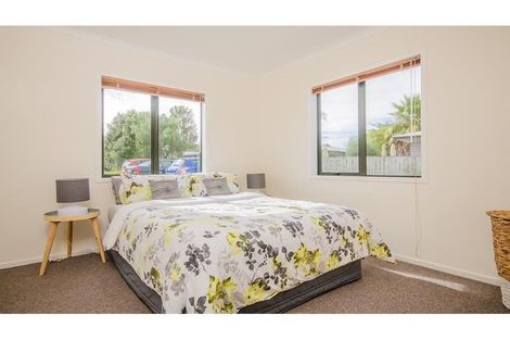 Photo of property in 10 Blumhardt Place, Avondale, Auckland, 1026