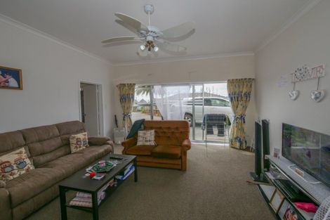 Photo of property in 27 Berghan Road, Coopers Beach, 0420