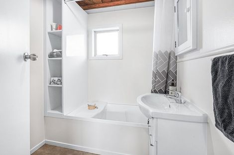 Photo of property in 2/91 Rimu Street, Maeroa, Hamilton, 3200